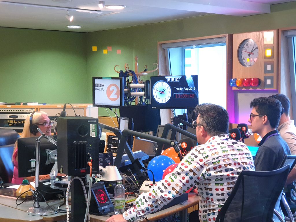 radio 2, vanessa feltz, colour blindness, colour blind, colour vision deficiency, eyes on st albans, glasses for colour blindness, jez levy